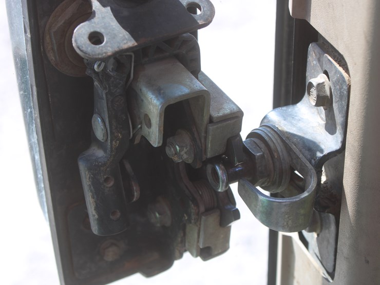 john-deere-8220-image-50