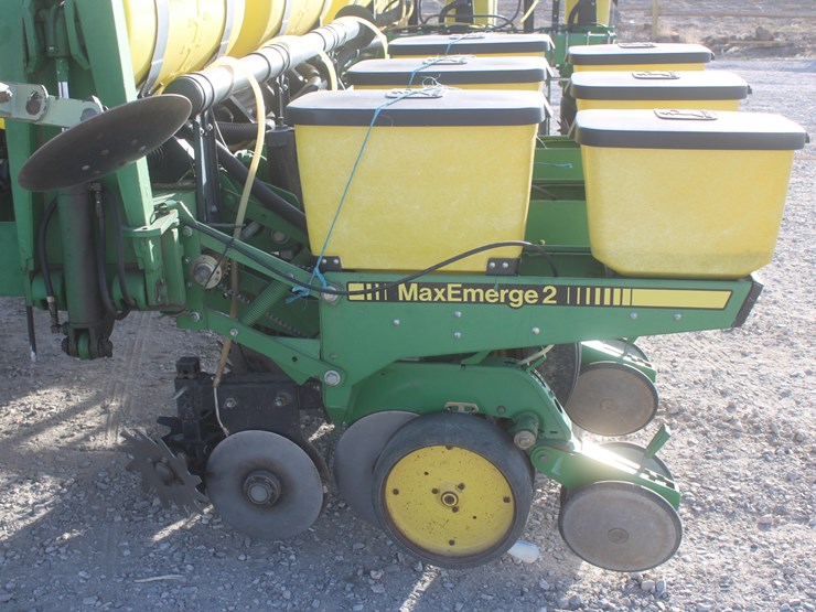 john-deere-7200-image-23