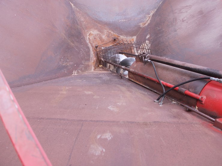 united-farm-tools-760-image-38