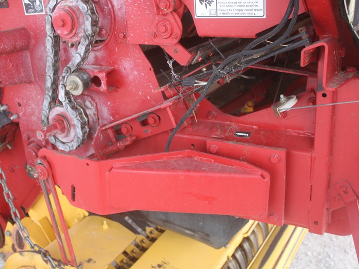 new-holland-br7090-image-59