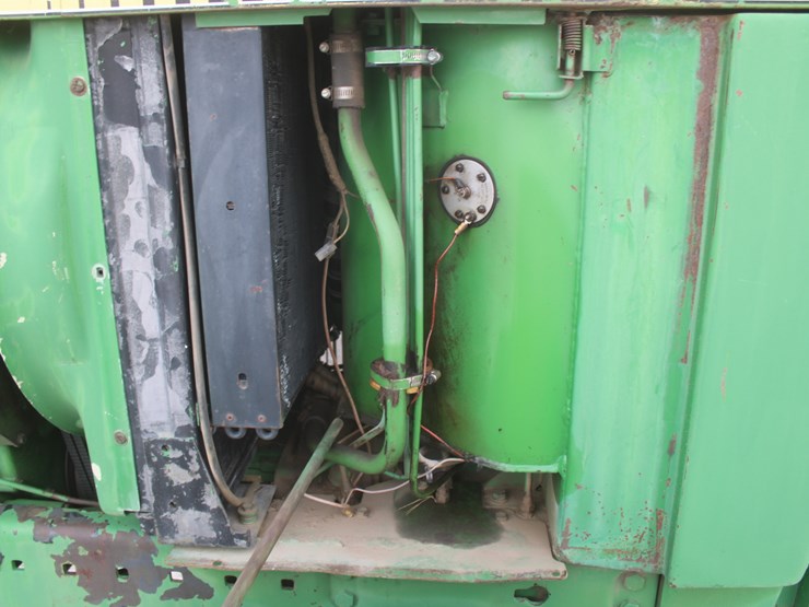 1979-john-deere-4440-image-57