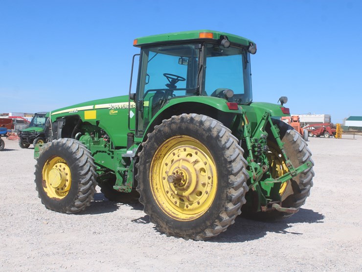 john-deere-8220-image-4