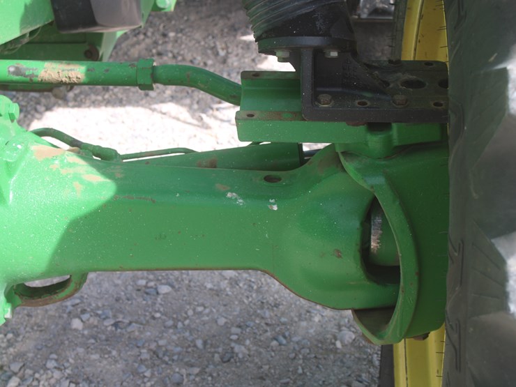 john-deere-8100-image-24