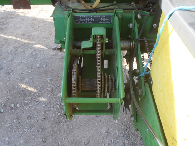 john-deere-7200-image-76