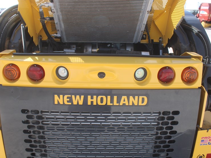 2021-new-holland-c327-image-36