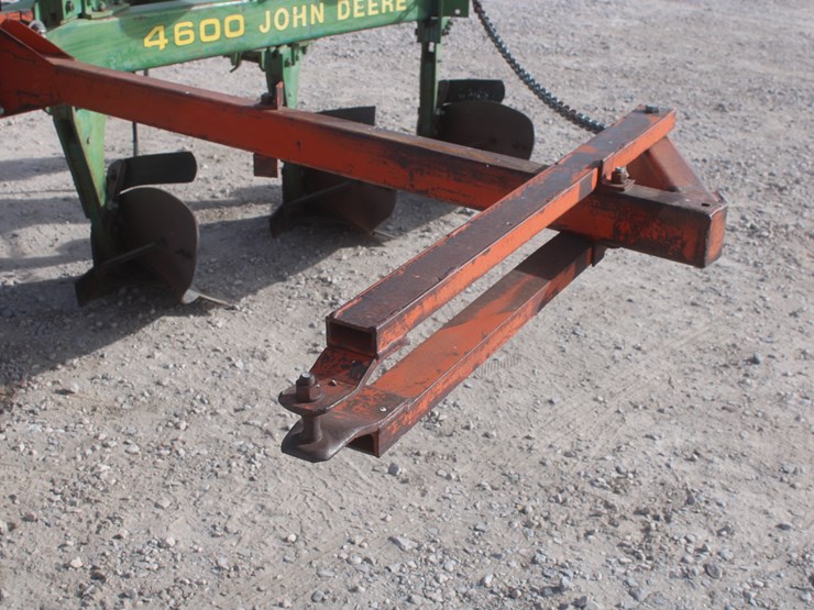 john-deere-4600-image-21