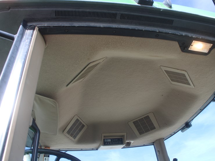 john-deere-8100-image-66