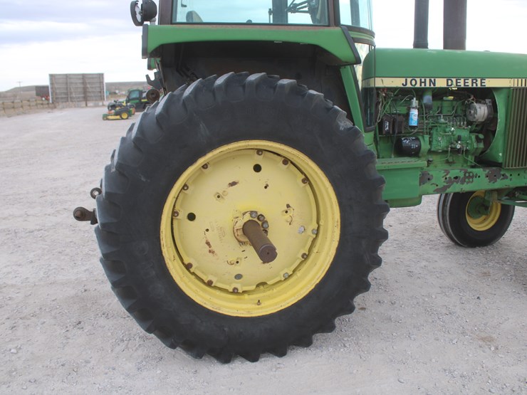 1979-john-deere-4440-image-40