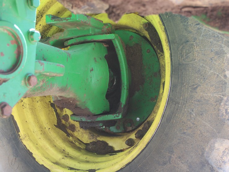 john-deere-8220-image-85