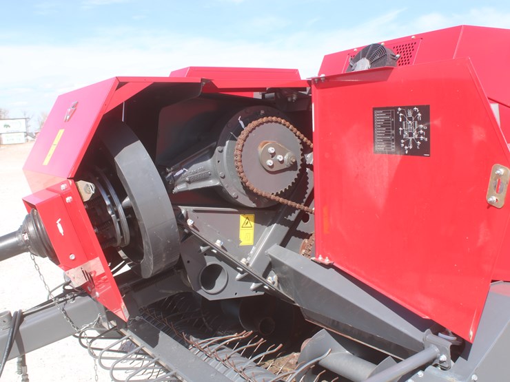 2020-massey-ferguson-1840-image-21