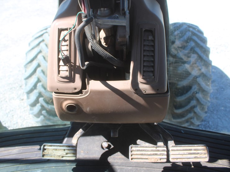 john-deere-8220-image-43