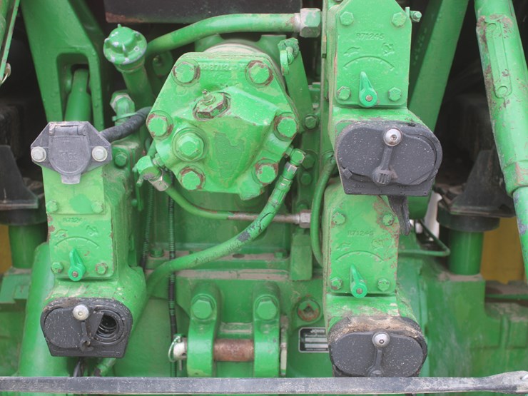 1985-john-deere-4650-image-57