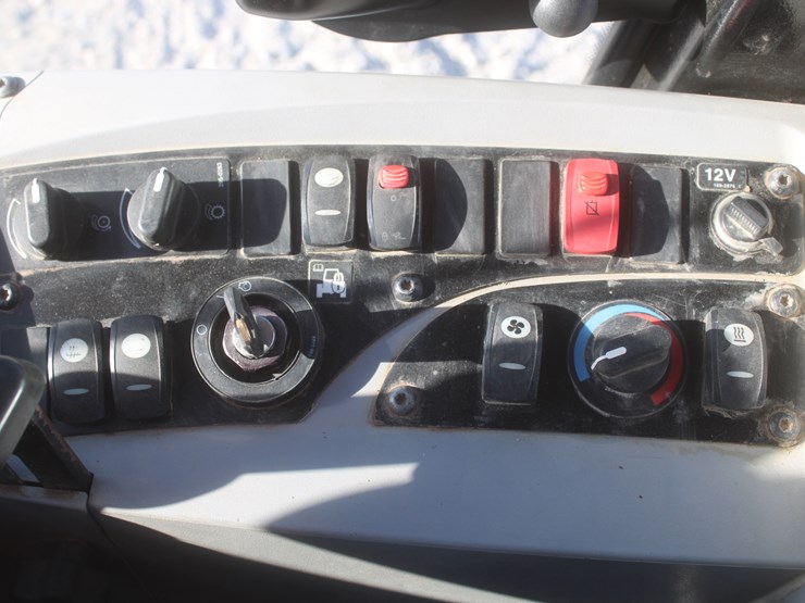 2014-caterpillar-907h2-image-40