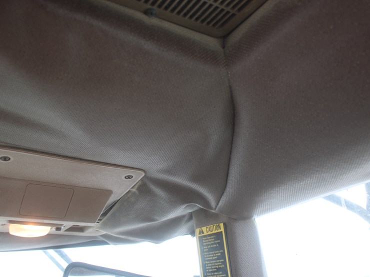 1985-john-deere-4650-image-44