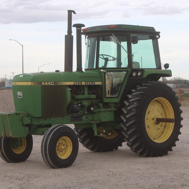 1979 JOHN DEERE 4440