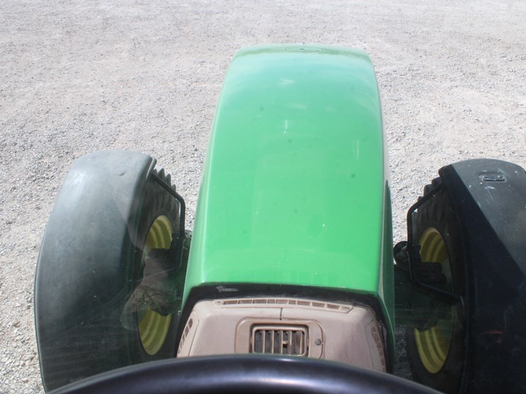 john-deere-8100-image-89