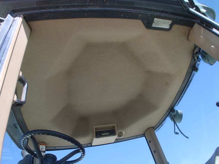 john-deere-8220-image-30