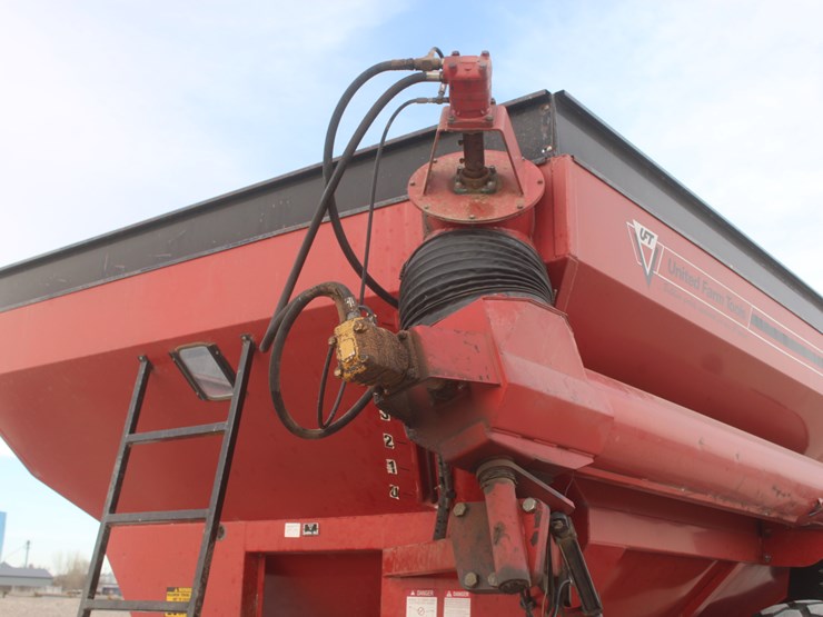 united-farm-tools-760-image-11