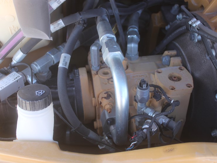 2014-caterpillar-907h2-image-64