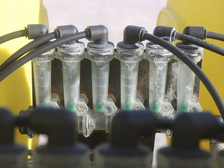 john-deere-7200-image-32