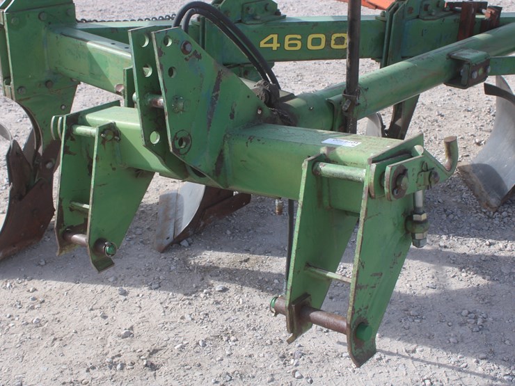 john-deere-4600-image-10