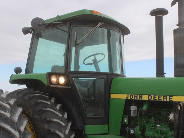 1985-john-deere-4650-image-66