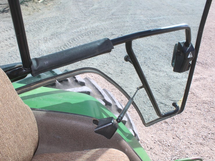 john-deere-8100-image-88