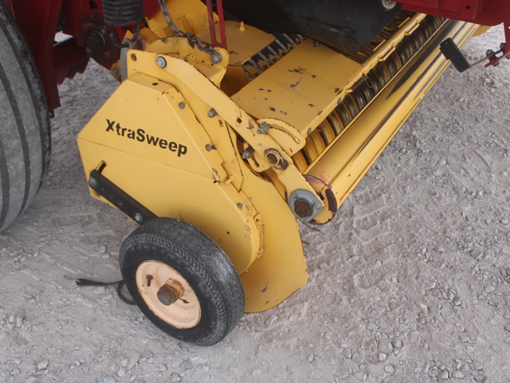 new-holland-br7090-image-60