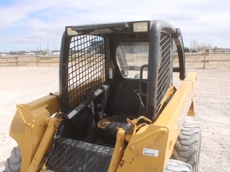 john-deere-250-image-18