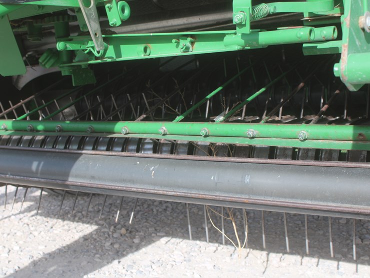 john-deere-568-image-17