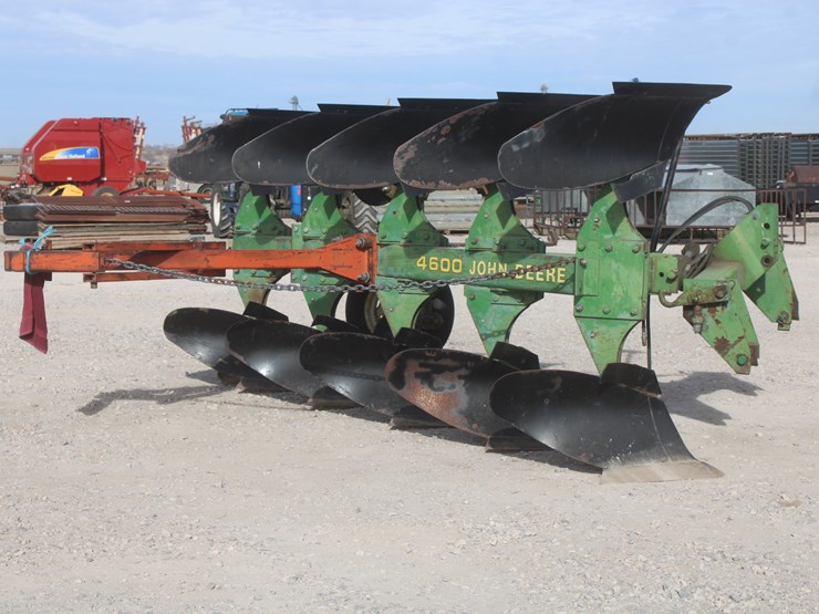 john-deere-4600-image-1