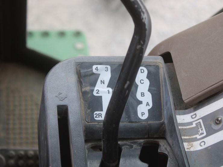 1985-john-deere-4650-image-34