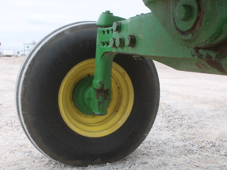 1985-john-deere-4650-image-19