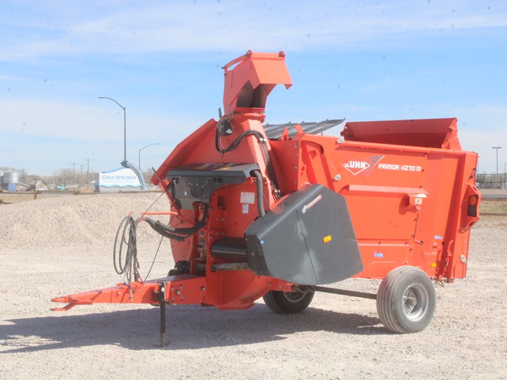 2015-kuhn-primor-4270m-image-1