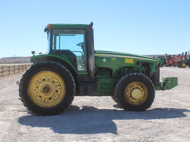 john-deere-8220-image-7
