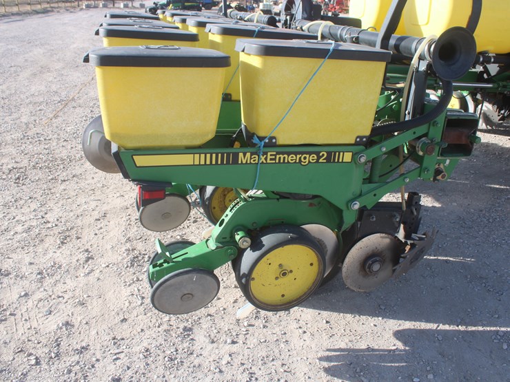john-deere-7200-image-62