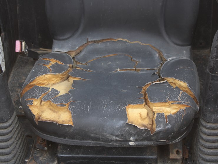 john-deere-250-image-47