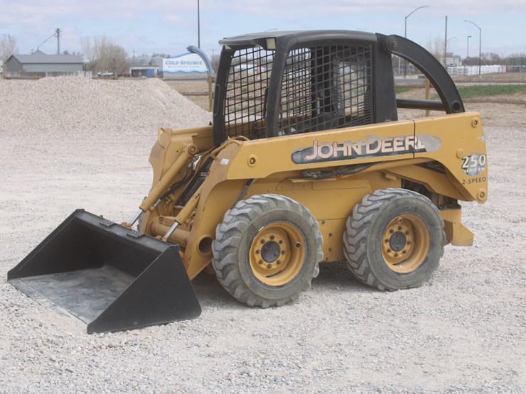 john-deere-250-image-61