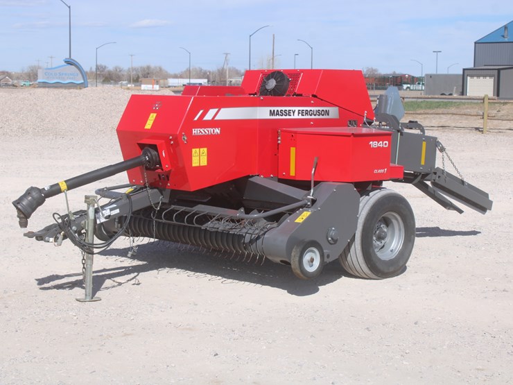 2020-massey-ferguson-1840-image-9