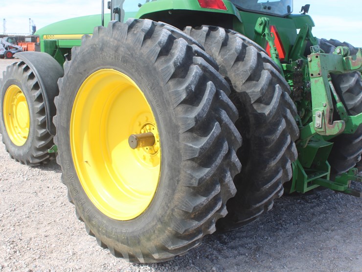 john-deere-8100-image-35