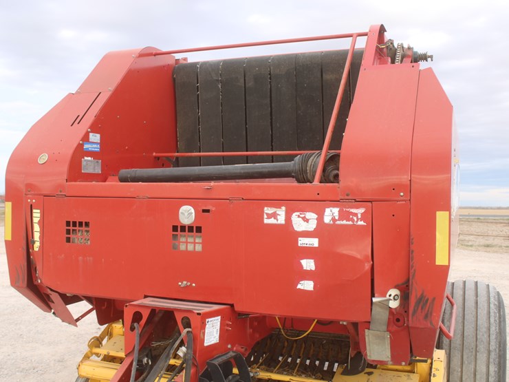 new-holland-br7090-image-12