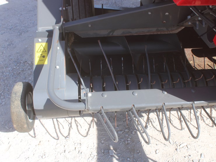 2020-massey-ferguson-1840-image-18