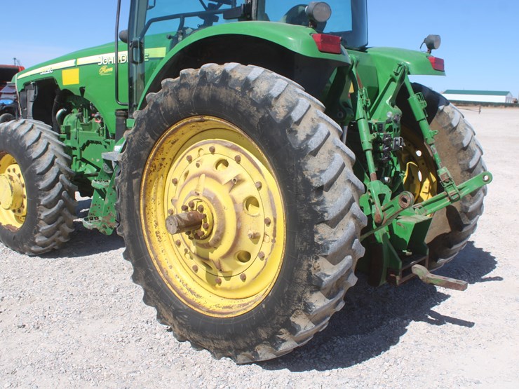 john-deere-8220-image-54