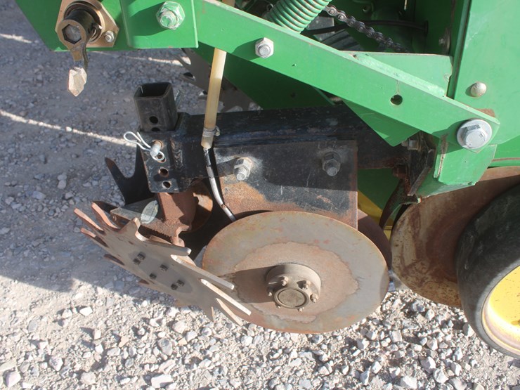 john-deere-7200-image-43