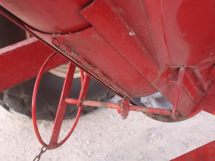 united-farm-tools-760-image-23