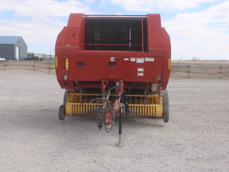 new-holland-br7090-image-10