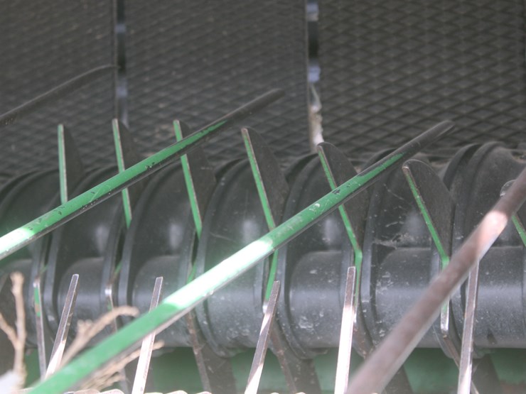 john-deere-568-image-18