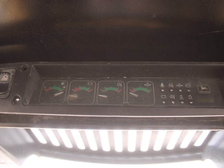 john-deere-250-image-57