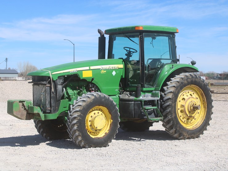 john-deere-8220-image-1