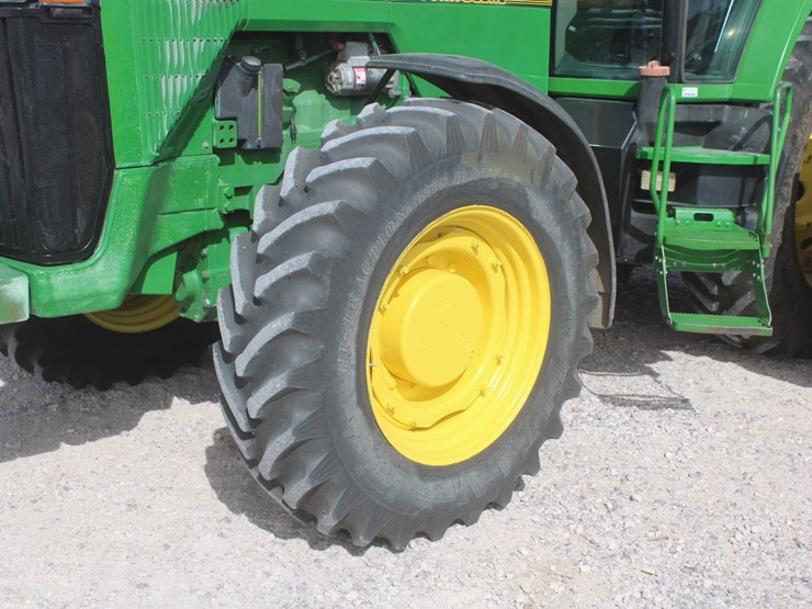 john-deere-8100-image-18